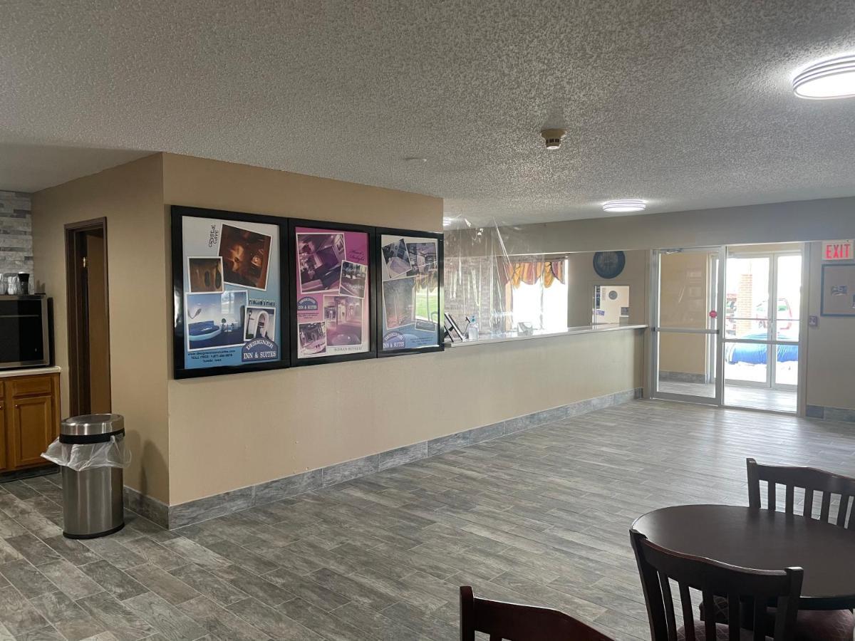 Designer Inn And Suites Toledo Exterior foto