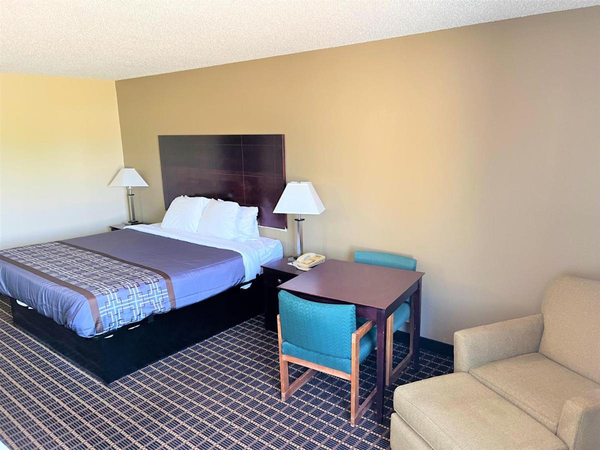 Designer Inn And Suites Toledo Exterior foto